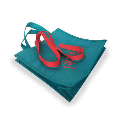 Petit sac non tissé réutilisé de CMYK 30cm 80gms pp