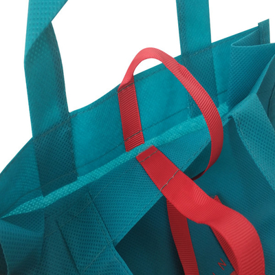 Petit sac non tissé réutilisé de CMYK 30cm 80gms pp