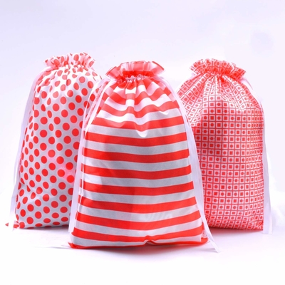 Sac de cordon de camouflage du PE 20cm d'OEM de Noël 120x0.4cm