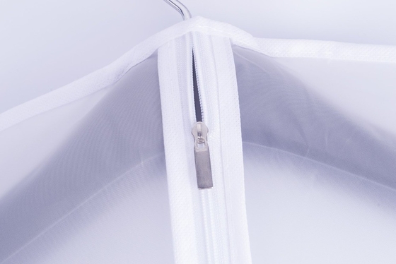 Costume non-tissé blanc de sac des robes 120x52cm CMYK PEVA de fermeture